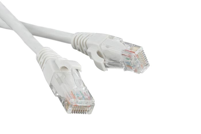 ����-���� Hyperline PC-LPM-UTP-RJ45-RJ45-C5e-15M-LSZH-WH �����